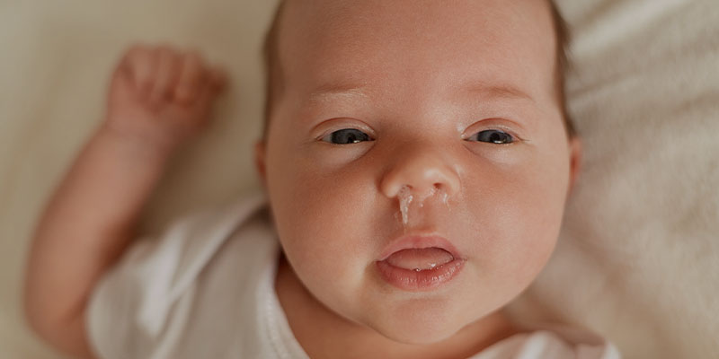 Откуда берутся сопли у новорожденного и ребенка первого года жизни?