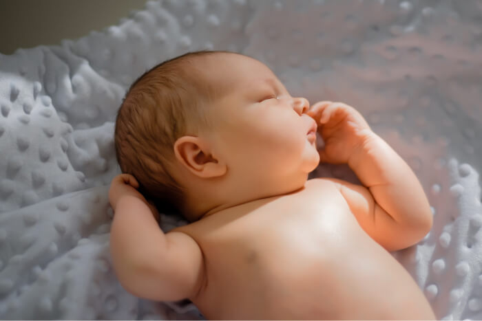 Как на уровень билирубина у новорожденных влияет грудное вскармливание?