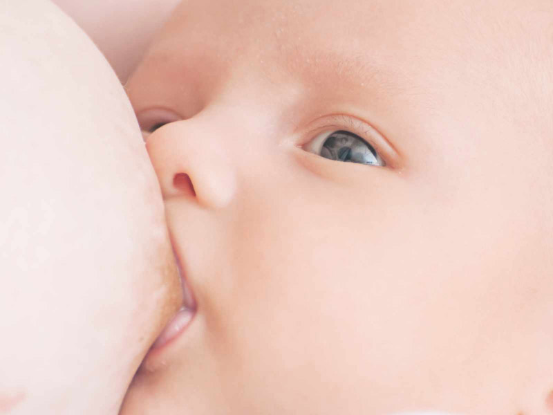 Как улучшить сосание у младенца?